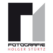 Logo/Portrait: Fotograf R1 Fotografie