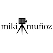 Logo/Portrait: Fotograf Miki Muñoz
