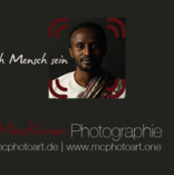 Logo/Portrait: Freie Fotografin Ann Mackinnon / McPhotoArt Logo/Portrait: Freie Fotografin Ann Mackinnon / McPhotoArt