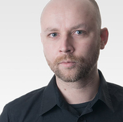 Logo/Portrait: Fotograf Thomas Raatz Logo/Portrait: Fotograf Thomas Raatz