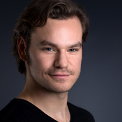 Logo/Portrait: Fotograf Chris Marxen Headshots Logo/Portrait: Fotograf Chris Marxen Headshots