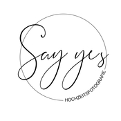 Logo/Portrait: photographer Say yes
