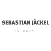 Logo/Portrait: Fotograf Sebastian Jäckel Logo/Portrait: Fotograf Sebastian Jäckel