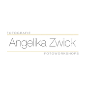 Logo/Portrait: Fotografin Angelika Zwick