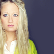 Logo/Portrait: Fotografin Sophia Noelle Rothbauer Logo/Portrait: Fotografin Sophia Noelle Rothbauer