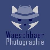 Logo/Portrait: Fotograf waeschbaer photographie Logo/Portrait: Fotograf waeschbaer photographie