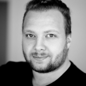 Logo/Portrait: Fotograf Wickl-Fotografie Logo/Portrait: Fotograf Wickl-Fotografie