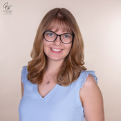 Logo/Portrait: Fotografin Fotostudio Tanja Meier Logo/Portrait: Fotografin Fotostudio Tanja Meier