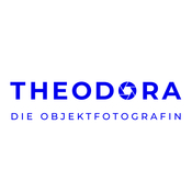 Logo/Portrait: Fotograf THEODORA