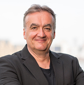 Logo/Portrait: Fotograf axel könig Logo/Portrait: Fotograf axel könig