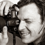 Logo/Portrait: Fotograf FOTOPXL Logo/Portrait: Fotograf FOTOPXL