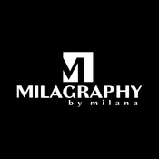 Logo/Portrait: Fotograf Milana Aydin