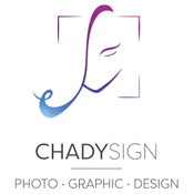 Logo/Portrait: Fotografin Chadysign