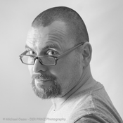 Logo/Portrait: Fotograf Michael Oeser Logo/Portrait: Fotograf Michael Oeser