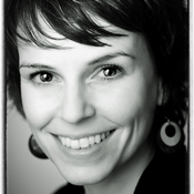 Logo/Portrait: Fotograf Silvia Kriens Logo/Portrait: Fotograf Silvia Kriens