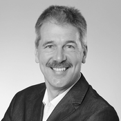 Logo/Portrait: Fotograf Uwe Reinert Logo/Portrait: Fotograf Uwe Reinert