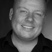 Logo/Portrait: Fotograf Ralf Milde Logo/Portrait: Fotograf Ralf Milde