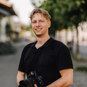 Logo/Portrait: Fotograf Christoph Letzner Logo/Portrait: Fotograf Christoph Letzner