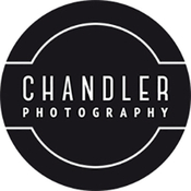 Logo/Portrait: Freie Fotografin Chandler Photography Logo/Portrait: Freie Fotografin Chandler Photography