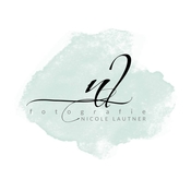 Logo/Portrait: Fotografin Nicole Lautner