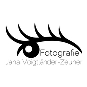 Logo/Portrait: Fotograf Jana Voigtländer-Zeuner