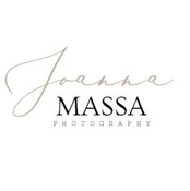 Logo/Portrait: Fotograf Joanna Massa