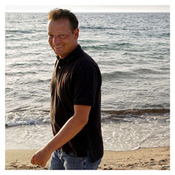 Logo/Portrait: Fotograf Dirk Michler Logo/Portrait: Fotograf Dirk Michler