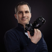 Logo/Portrait: Fotograf Neri Kranz Logo/Portrait: Fotograf Neri Kranz