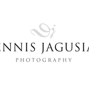 Logo/Portrait: Fotograf Dennis Jagusiak Logo/Portrait: Fotograf Dennis Jagusiak