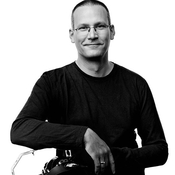Logo/Portrait: Fotograf Tauchpixel Logo/Portrait: Fotograf Tauchpixel