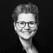 Logo/Portrait: Fotostudio Helen Nicolai Logo/Portrait: Fotostudio Helen Nicolai