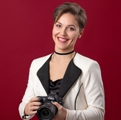 Logo/Portrait: Fotograf Sophie Luther Fotografie Logo/Portrait: Fotograf Sophie Luther Fotografie