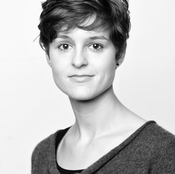 Logo/Portrait: Fotografin Lena Engel Logo/Portrait: Fotografin Lena Engel