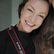 Logo/Portrait: Fotografin CLAUDIA DILAY HAUF | PHOTO Logo/Portrait: Fotografin CLAUDIA DILAY HAUF | PHOTO