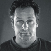 Logo/Portrait: Fotograf Stephan Meyer-Bergfeld Logo/Portrait: Fotograf Stephan Meyer-Bergfeld