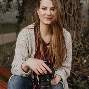 Logo/Portrait: Fotografin Nadja Kuschel Logo/Portrait: Fotografin Nadja Kuschel