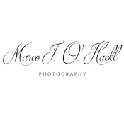 Logo/Portrait: Fotograf Marco J.O. Hackl Photography