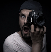 Logo/Portrait: Fotograf Andreas Reiter Logo/Portrait: Fotograf Andreas Reiter