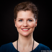 Logo/Portrait: Fotostudio Helen Nicolai Logo/Portrait: Fotostudio Helen Nicolai