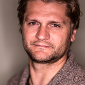 Logo/Portrait: Fotograf Arndt Götze Logo/Portrait: Fotograf Arndt Götze