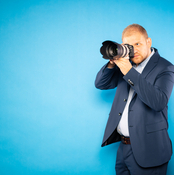 Logo/Portrait: Fotograf BAERENSTARK-media Logo/Portrait: Fotograf BAERENSTARK-media