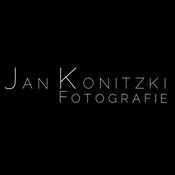 Logo/Portrait: Fotograf Jan Konitzki Logo/Portrait: Fotograf Jan Konitzki