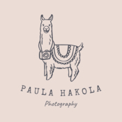 Logo/Portrait: Fotograf Paula Hakola Photography 