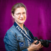 Logo/Portrait: Fotograf Marianne Schreier