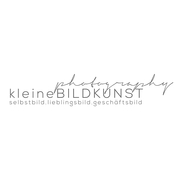 Logo/Portrait: Fotograf Denise Claus 