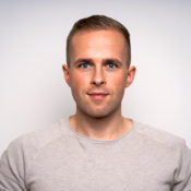 Logo/Portrait: Fotograf Paul Konrad Logo/Portrait: Fotograf Paul Konrad