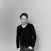 Logo/Portrait: Fotograf Roland Schneider Logo/Portrait: Fotograf Roland Schneider