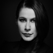 Logo/Portrait: Fotograf Nicole Tiesmeier Logo/Portrait: Fotograf Nicole Tiesmeier