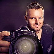 Logo/Portrait: Fotograf Fotostudio Priller Logo/Portrait: Fotograf Fotostudio Priller
