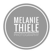 Logo/Portrait: Fotografin Melanie Thiele Photography Logo/Portrait: Fotografin Melanie Thiele Photography